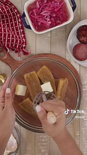 Let's make Mangú! @chef.zee grew up eating this classic dish every single Saturday. What's your favorite part of Mangú? Is it the onions? The salami? Or that runny yolk? #bhm #blackhistorymonth #dominicanindependenceday