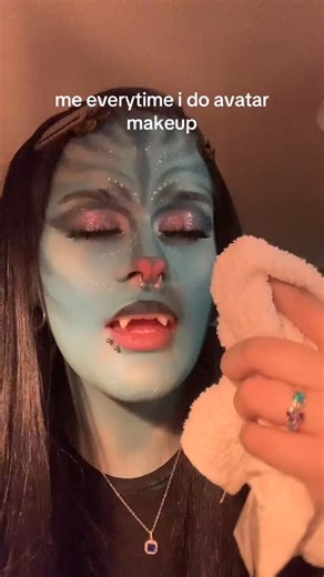 larri on Instagram: "i can’t take it off ☹️ #makeupartist #makeup #avatarthewayofwater #avatarmakeup #reels"