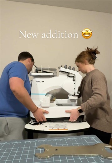 Got moved into my new space and upgraded to two machines!! Lucy was so excited to welcome Ethel! 🤩🤪