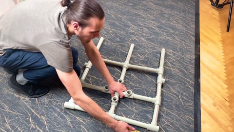 PVCパイプと熟練の手を用いたE-GoCart