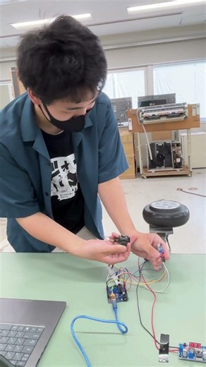 【ロボット授業】学生が作ったロボットを実演してみた🤖