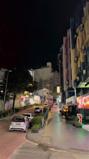 Poor Chagkat, Nobody come visit to you.🥲#street #view #bukitbintang #kl #malaysia