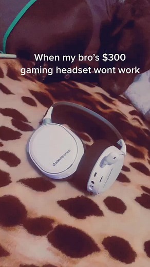 gotta help a bro out #fyp #ps4 #gaming #ColdWeather