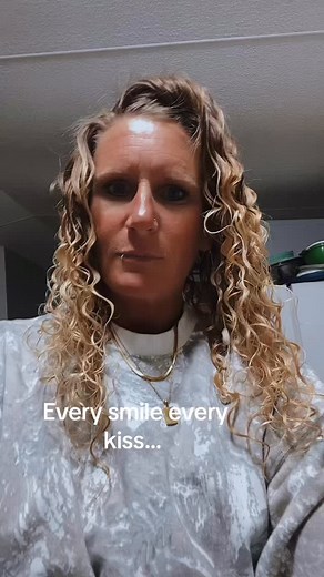 It’s addicting… n I love it!!! #fypreelsシ゚viralシ #fypage #fypreelsinstagramシ❤️ #loverboy #southernsalt #vibe #beachlove #lovelanguages❤️ #fypシ❤️❤️ | Jeri Bell | Facebook