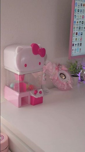 Hello Kitty Claw Machine🩷 #clawmachine #hellokitty #asmr #sanrio #kawaii #cinnamoroll #mymelody