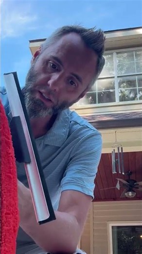 Cleaning and Maintaining the Squeegee