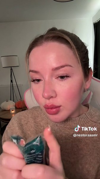 Comforting ASMR Gel Sounds for Ultimate Relaxation