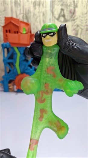 Super Stretchy Riddler! 🧩 Satisfying Fidget Stretch #Shorts