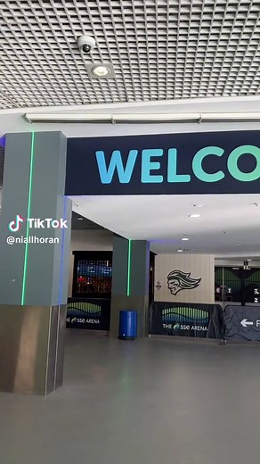 See you soon Belfast ! #TheShowLiveOnTour | niall horan concert