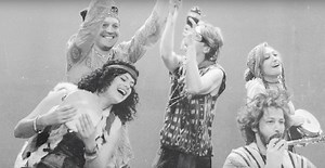 Arcade Fire Reminisce About All Their SNL Appearances And The Jam Band Festival Sketch That Got Cut