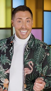 65K views · 263 reactions | Big, BIG NEWS! Starting today, you can watch full Hollyoaks episodes on our YouTube, just seven days after they go out on Channel 4 streaming! So what are you waiting for? Get stuck in right now!  #Hollyoaks #FullEpisodes #BreakingNews #YouTube | Hollyoaks | Facebook