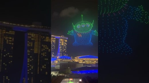 Disney Magic EXPLODES Over Singapore’s Skies 🤯 | Richard Jones