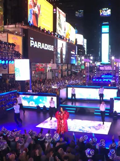 Diana Ross New Year's Eve Celebration Live Performance