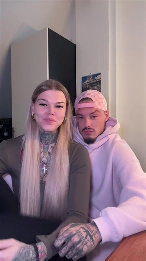 Kuss für die Liebe: Witz über Beziehungssituationen