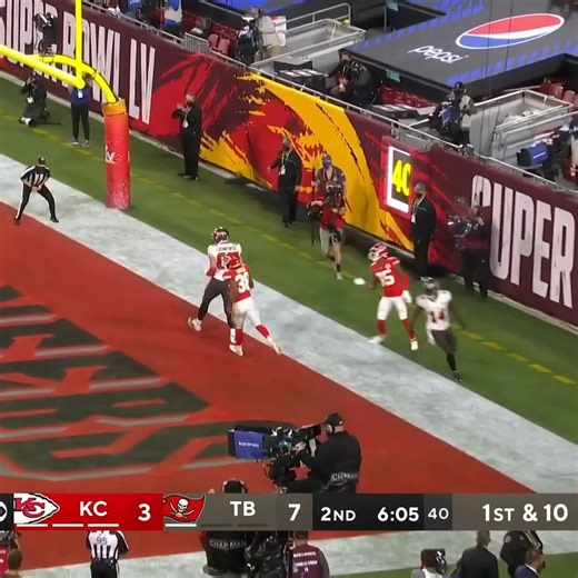 512K views · 8.4K reactions | 2021-2-7 Kansas City Chiefs vs Tampa Bay Buccaneers (Rob Gronkowski 17-yard touchdown pass from Tom Brady) Super Bowl LV | On this day in Professional Football History | Facebook