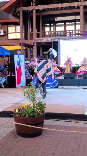 Cueca Chilena 🇨🇱 Viva Chile 🇨🇱 Bailarines Profesionales #shortvideo #shorts #short #viral chile