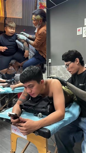 Cách này xăm hong đau thiệt hong #tattoo #tattoos #hinhxamdep #artist #abahoatattoo