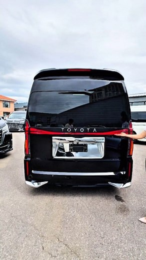 Toyota HiAce 6-Seater Luxury Van with inbuilt toilet — comfort and convenience on every trip. | Auto Sledge