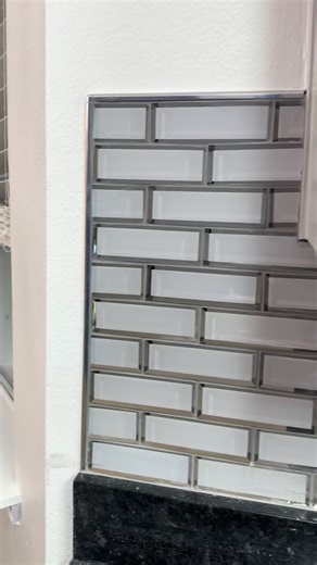 Glass Tile Backsplash | Artistically Rendered Tile