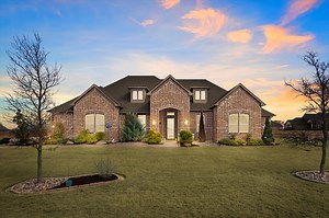 310 Firewheel Dr, Waxahachie, TX 75167 - MLS 20840010 - Coldwell Banker