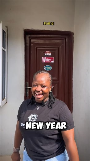 Ikpemose Ehimen | Lifestyle & Life Tips on Instagram: "Good Morning Motizens! Happy New Year! Oh I can clearly see that it’s after 2pm but since you’re just seeing the video it is Good Morning 😂😂 How far new year resolutions? How far fasting? Gist me in the comments section Oh…. Download the cashbox app too I get gist for you #governormose #newyearresolution #2026 #viral #fyp"