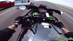 每个男人的机车梦！80万的川崎H2R高速狂飙与风赛跑