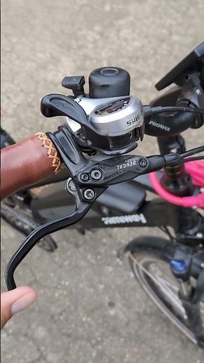 Bleeding a hydraulic disc brake on a bicycle #ebike #bicycle #tutorial