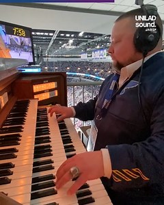 9.9M views · 88K reactions | This guy plays his organ to react to baseball games - and it's so brilliantly theatrical  | UNILAD Sound | Facebook