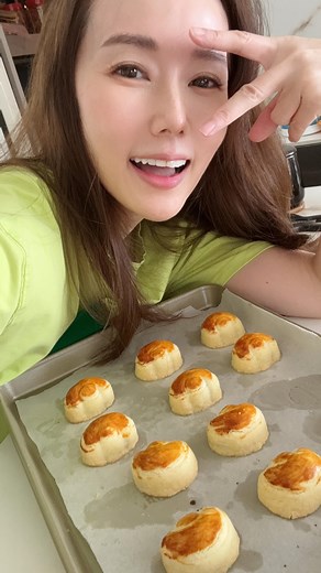 192 reactions · 14 comments | I had planned to make CNY gift boxes...