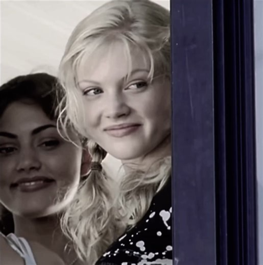 1x05 Something Fishy // She had barely any screen time in this episode ❦ .ᐟ [ac arvrial.mp3 scp lizziecokkie /cc me] #h2ojustaddwater #h2o #rikkichadwick #rikki #edit