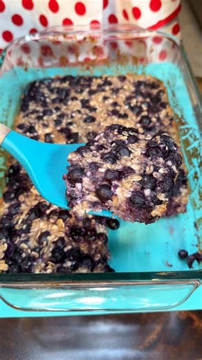 Easy breakfast is so healthy! Kyra makes a protein packed blueberry cottage cheese breakfast bake. | Kyra Dawn