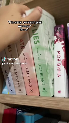 Excuse me, SORRY?🫣#twistedseriesgirly⭐️ #twistedseries #anahuang #foryou #foryoupage #books #booktok #twistedlove #twistedgames #twistedhate #twistedlies