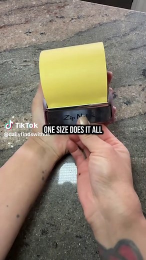 Effortless Note-Taking with Zip Notes Manual Dispenser