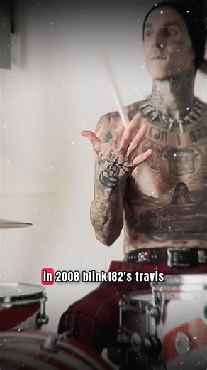 Travis Barker survived one of the deadliest events in rock history. In 2008, his private jet crashed on takeoff, bursting into flames. Four died. He and DJ AM were the only ones to make it out alive. Barker suffered burns on 65% of his body and refused to fly again… for 13 years. | I Love Drums