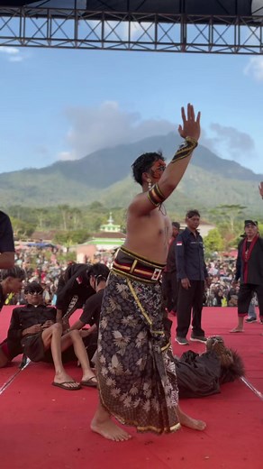 Kiki dan Si Blang: Live Mas Boy Hyper
