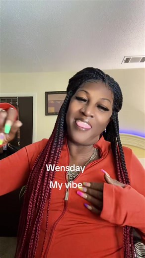 Bonnie Hart (@aging_with_perfection)’s videos with Freaky In the Club - R.Kelly