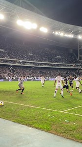 295K views · 10K reactions | O GOLAAAÇOOOOO DO MEU ZAGUEIRO BRABO MANOEL QUE GARANTIU OS TRÊS PONTOS PRO FLUMINENSE! | Fluminense Football Club | Facebook
