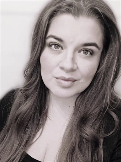 Michelle W Ascension Intuitive (@ascensionintuitive)’s videos with original sound - Colette nè