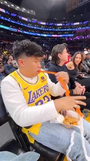 Zoo (from zootopia 2 ) Music Video Paper Magic Trick Explained 👍 09/01/2026 #shorts #magic #paper