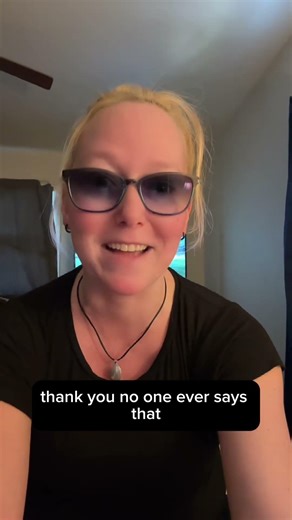 I’m blind. If you want to shake my hand, then you need to say something! #relatableaf #Handshake ￼￼