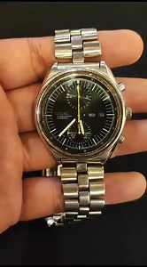 Heaven for Vintage Automatic Chronograph . Very beautiful and rare Seiko Automatic Champagne Dial Red calender Seiko Blue dial Automatic chronograph Citizen Chronograph Bull Head Panda Automatic . In very neat condition Working perfectly Up for sale For further queries Hit me DM or whatsapp 03335045441 | Art & Watch | Facebook