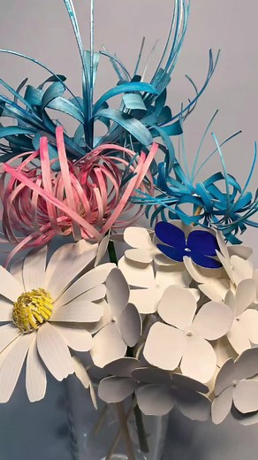Origami Paper Flowers Tutorial – Easy Hard-Paper Flower Crafts