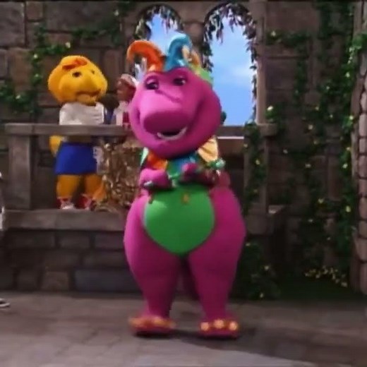 Barney Adventure Bus Happy Dancing