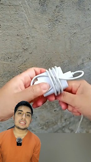 mira como puedes guardar tu cargador #fbreels #viralreels #facebook #parati #fb #reels | Explora y descubre