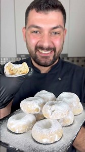 Με μόνο 4 ΥΛΙΚΑ και χωρίς ίχνος ΖΑΧΑΡΗ ❌ φτιάχνεις τους πιο νόστιμους κουραμπιέδες 🤜🤛 | Pourikanos