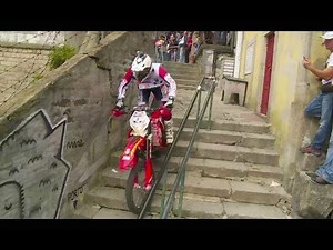 Hard Enduro Racing Through the City - Extreme XL Lagares Day 1
