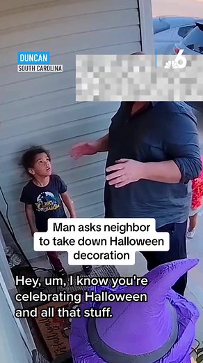 A man asked his neighbor to take down the casket decoration she put up for Halloween after his father was recently diagnosed with lung cancer.⁠ ⁠ Salena, the neighbor, said on social media that although she was really happy with her Halloween decorations, she decided to remove the coffin.⁠ ⁠