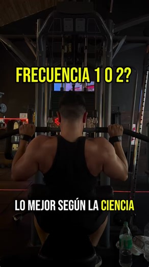 Valentin on Instagram: "La ciencia es clara: 👉 No necesitás más de 10 a 20 series semanales por grupo muscular. 👉 Y hacer esas mismas series repartidas en dos sesiones es mucho más efectivo para maximizar resultados. Eso significa que lo ideal es hacer 8 a 10 series por sesión por grupo muscular. ¿Por qué? Porque cuando pasás de ese volumen, la fatiga empieza a ser mayor que el beneficio. Así que ya sabés: cuando planifiques tu rutina, entrená mejor, no más, y vas a progresar mucho más rápido 