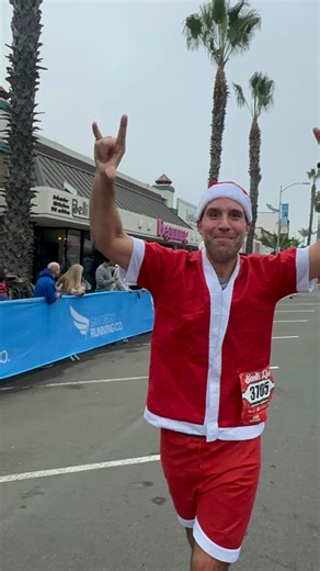 Dan Cruz on Instagram: "Over 8,000 Running Santas, but the Christmas Carolers are always the best part🎅 #SanDiego #SantaRun"