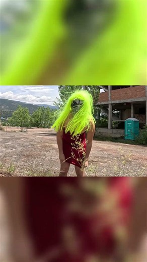 I DANCED TO WIN OVER THE KILLER ALIEN! #shorts #aliens #viral #aleixand17